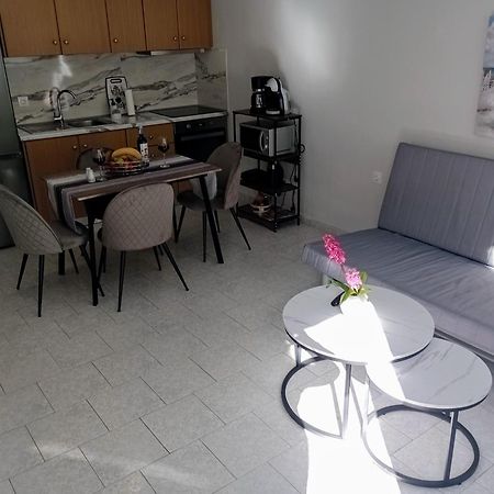 Cozy Kremasti Apartment Екстер'єр фото