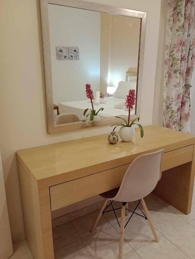 Cozy Kremasti Apartment Екстер'єр фото