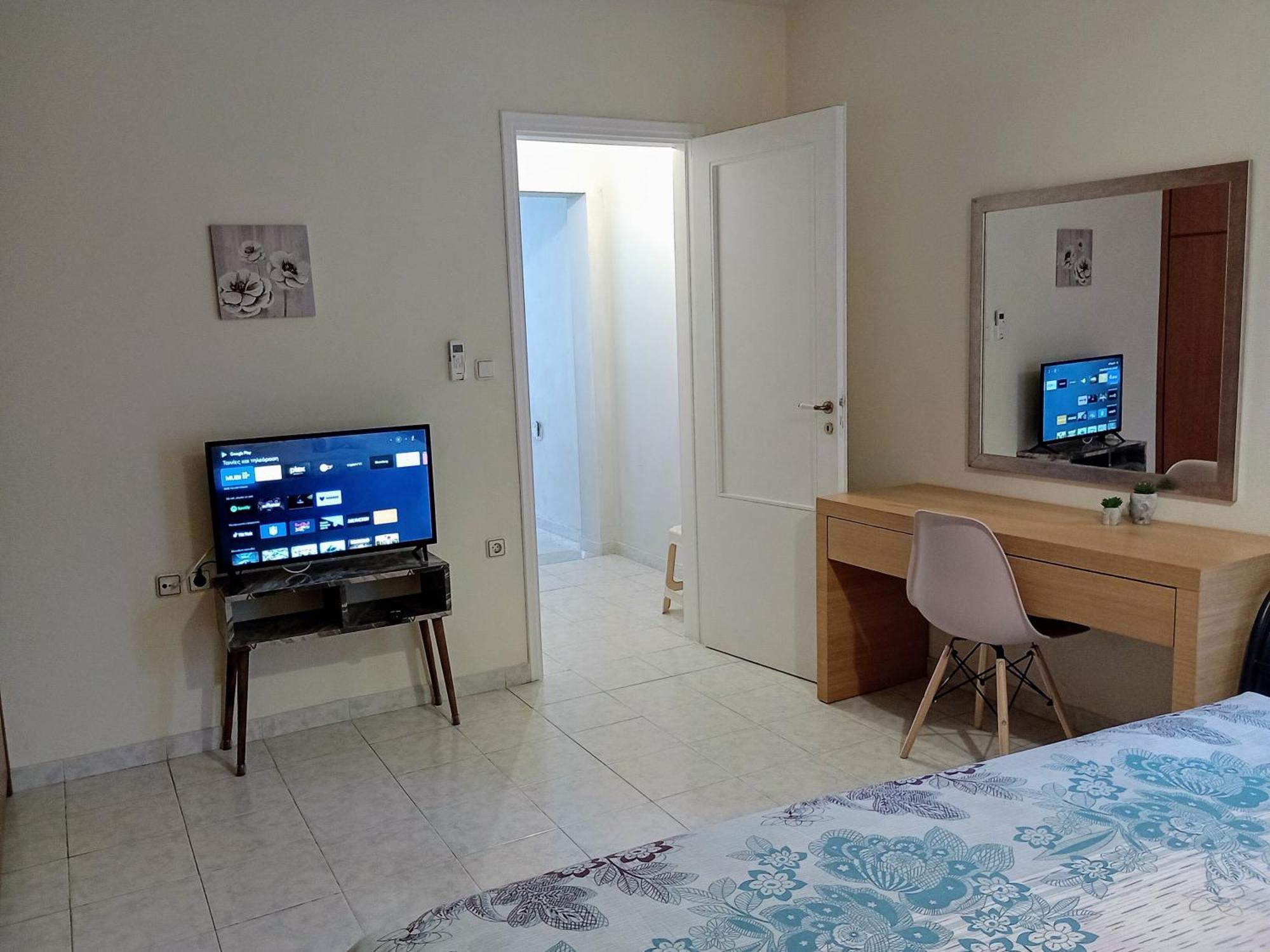Cozy Kremasti Apartment Екстер'єр фото