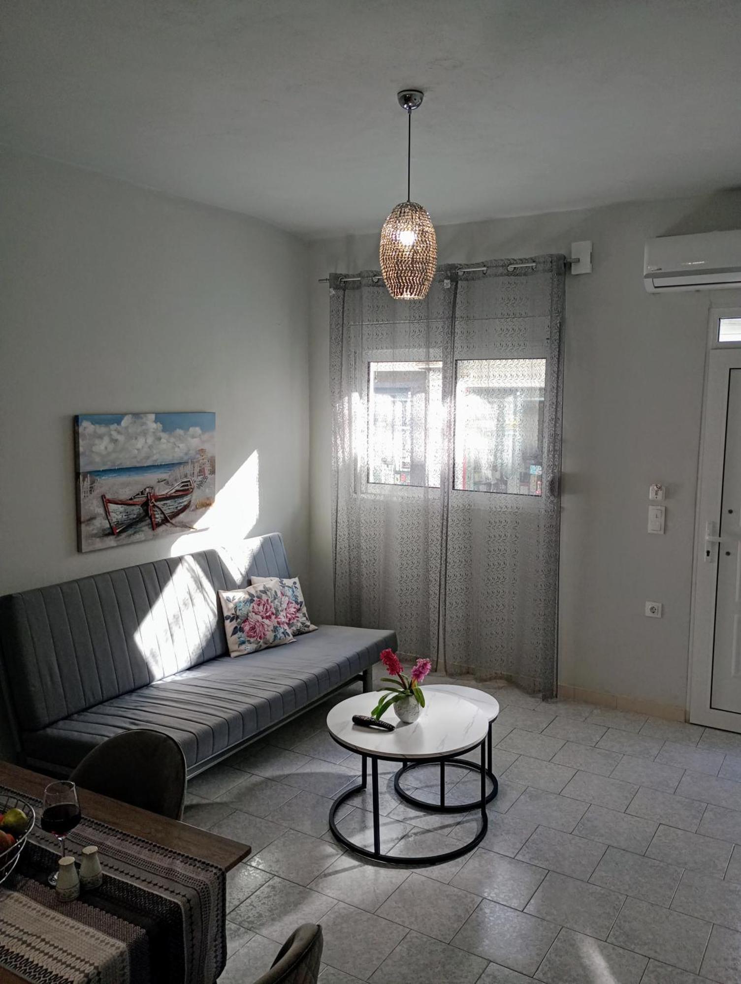 Cozy Kremasti Apartment Екстер'єр фото