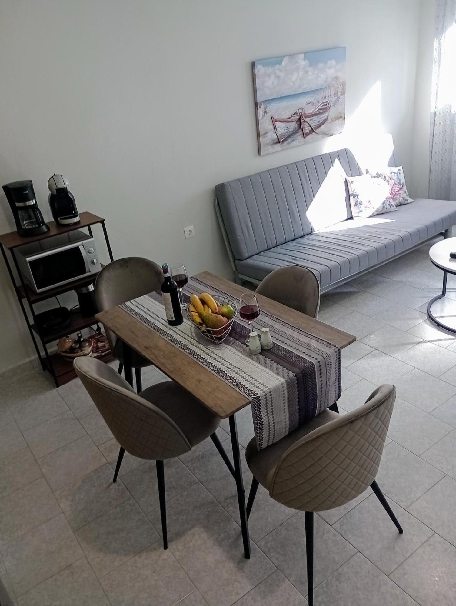 Cozy Kremasti Apartment Екстер'єр фото